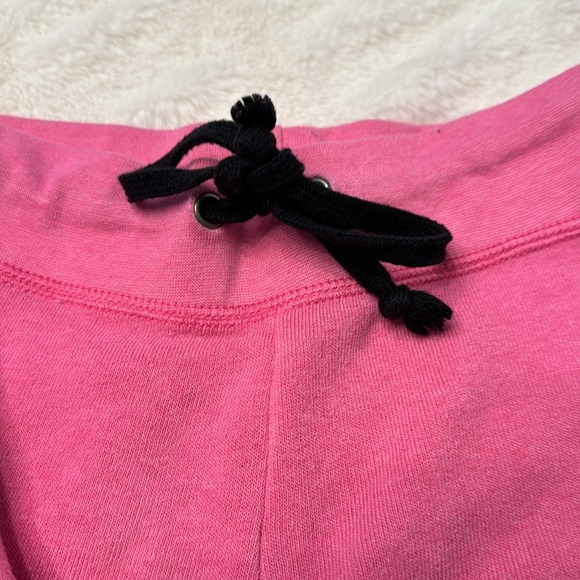 Shorts - Picture 3 of 3